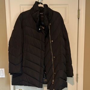 Ivanka Trump Women's Black Puffer Jacket EUC Like New